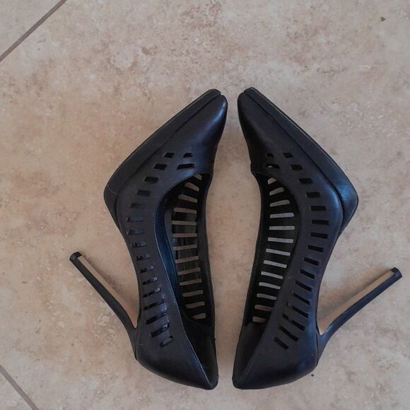 BCBGeneration Leather perforated heels - Picture 11 of 12